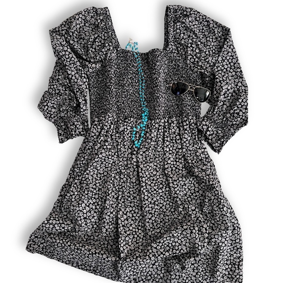 Madewell Lucie Smocked Floral Mini Dress Floral Black M - Picture 3 of 7